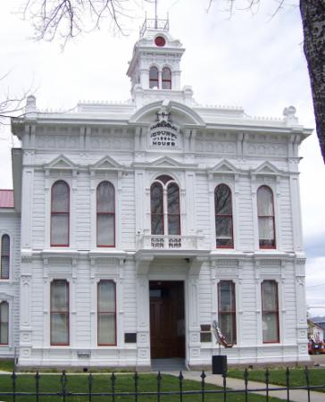 Mono County Courthouse